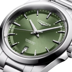 CONQUEST 38mm Green Dial Close up