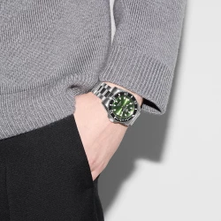 Gucci Dive Watch 40mm Green on Model