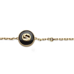 Gucci Interlocking Yellow Gold Onyx Bracelet Close Up