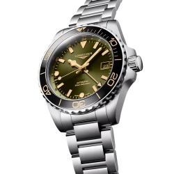 Longines Hydroconquest GMT 41mm Green Dial Front