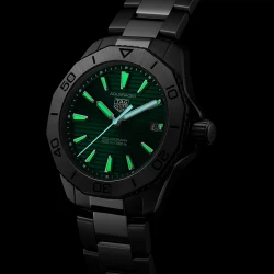 TAG Heuer Aquaracer Professional 200 Solargraph 40mm Green Dial Luminosity