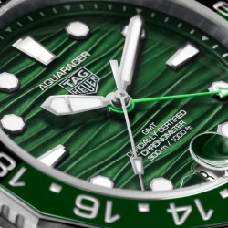 TAG Heuer Aquaracer Professional 300 GMT 42mm Green Dial