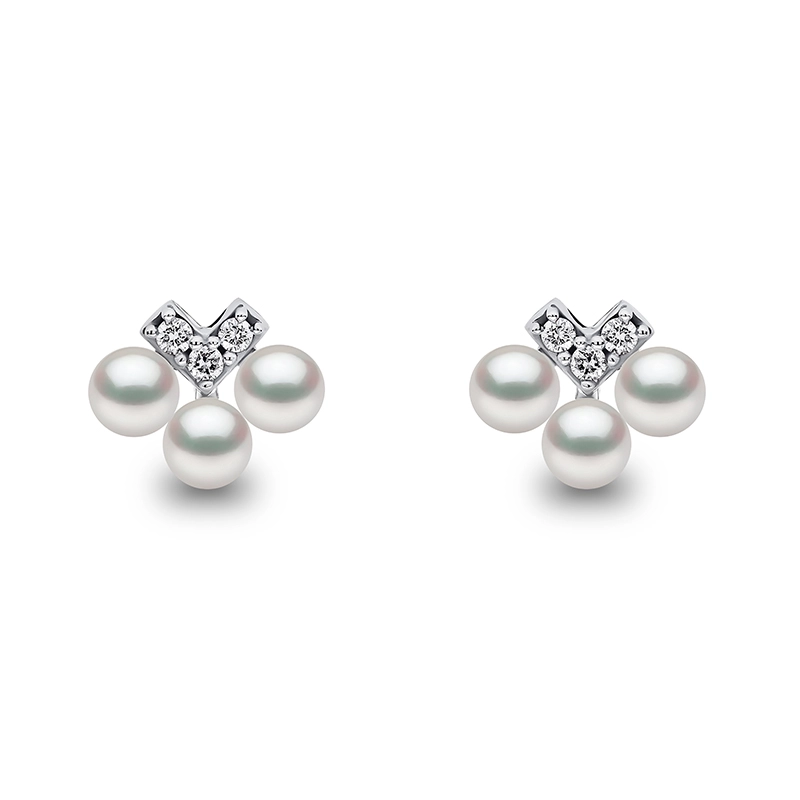 Yoko London Sleek 18ct White Gold Akoya Pearl And Diamond Small V Stud